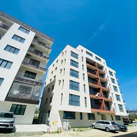 Alezzi Yaht Apartment With Sea View Near The Beach Daire Navodari
