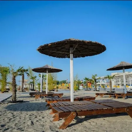 Daire Alezzi Yaht Apartment With Sea View Near The Beach *
