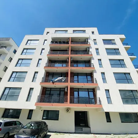 Alezzi Yaht Apartment With Sea View Near The Beach * Năvodari